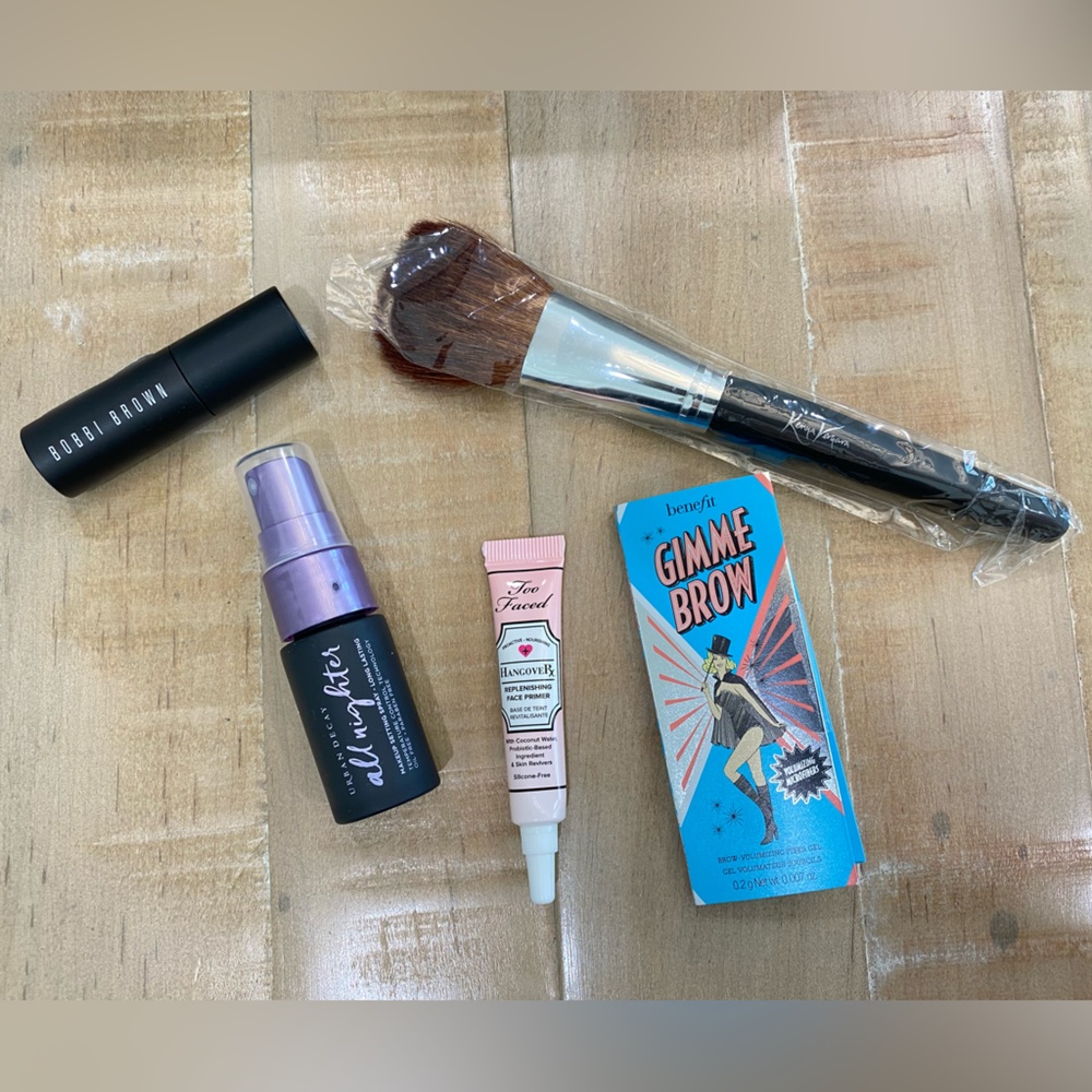 5 Makeup Bobbi Brown Too Faced Urban Decay Benefit